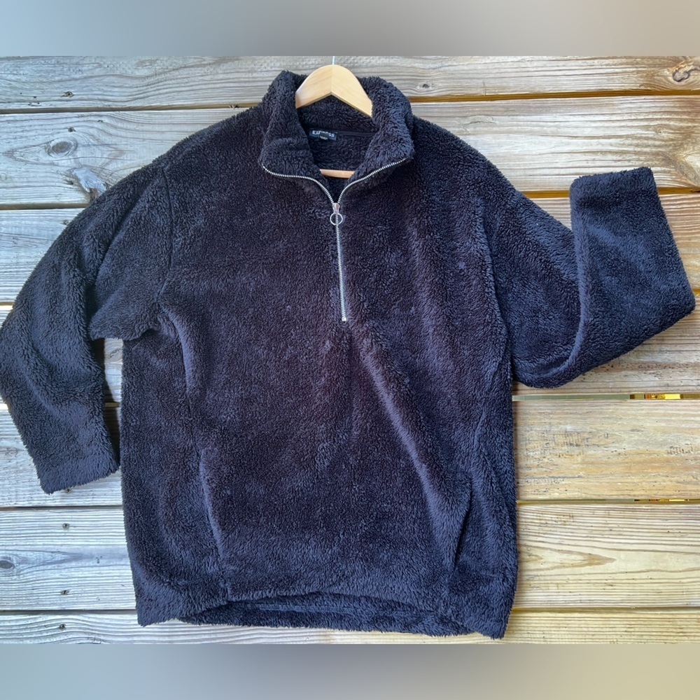 Women’s Express black small half zip sweater